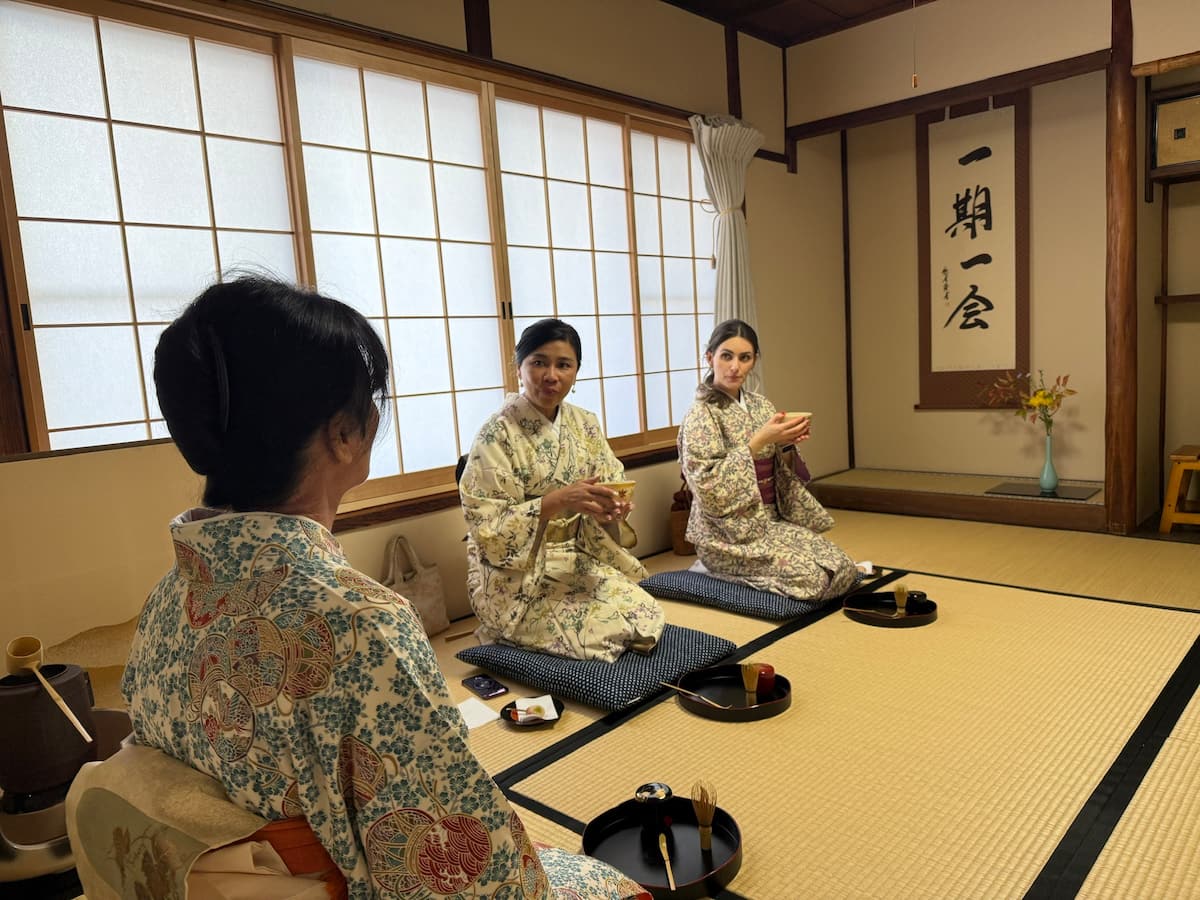抹茶を点てる体験